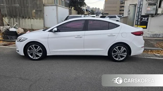 Hyundai Avante AD id 3709540 из Кореи 14