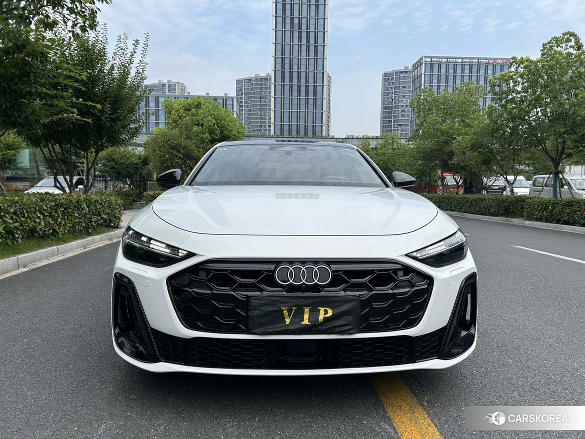 Audi A5L id 4514906 из Китая 12
