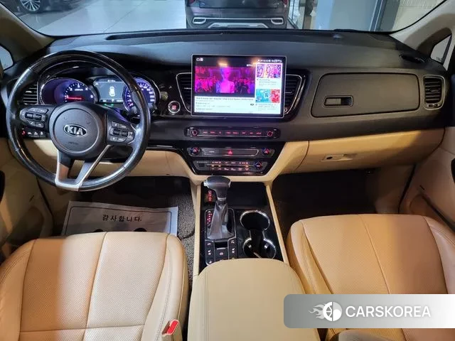 Kia The New Carnival id 3041978 из Кореи 17