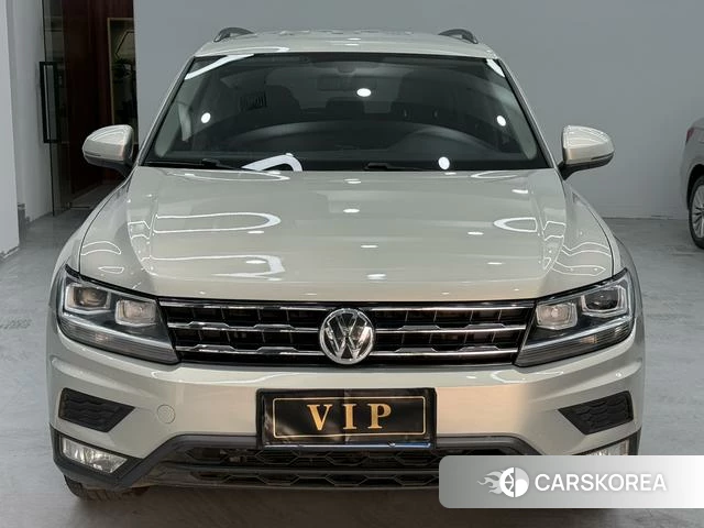 Volkswagen Tiguan L id 4261565 из Китая 23