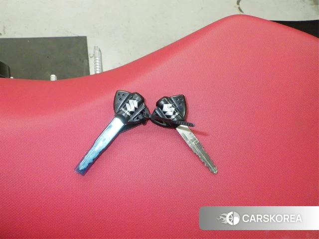 Suzuki GSX-R750 id 4206262 из Японии 31