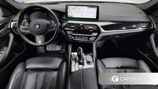 BMW 5 Series (G30) id 3342166 из Кореи 17