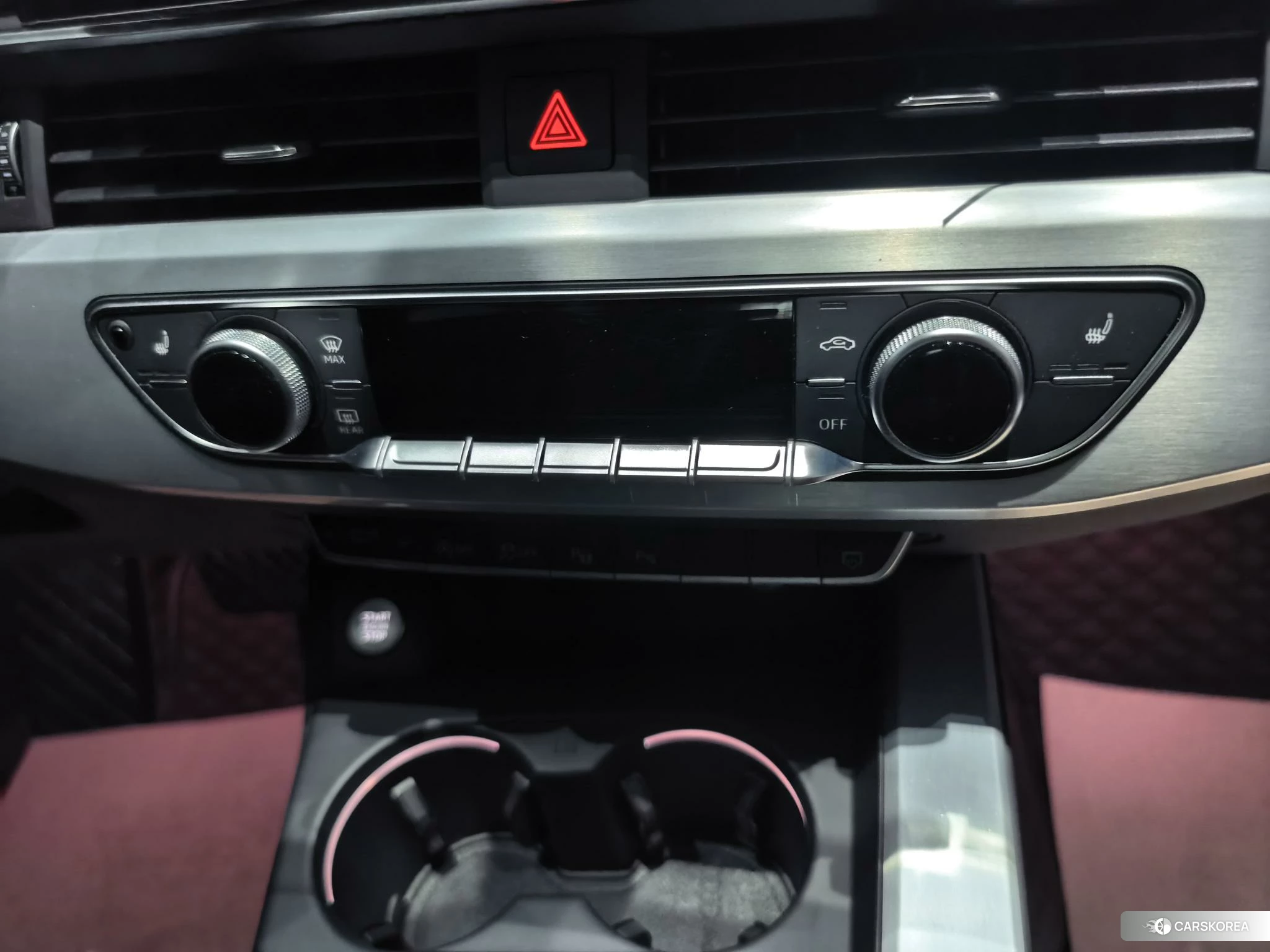 Audi A4L id 4486183 из Китая 14
