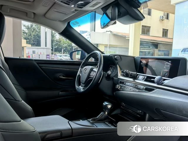 Lexus ES id 4314231 из Китая 8