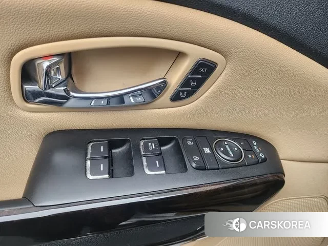 Kia The New Carnival id 3692566 из Кореи 17