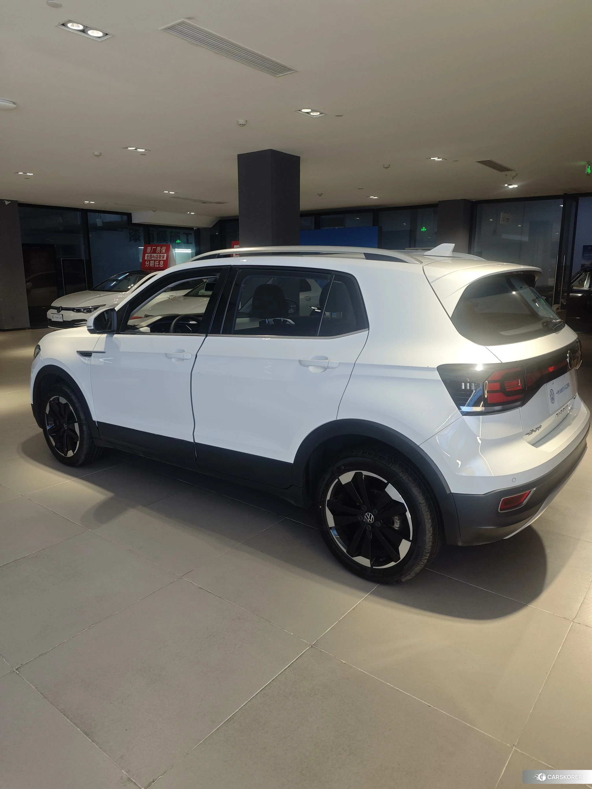 Volkswagen Exploring the shadow id 4513460 из Китая 7
