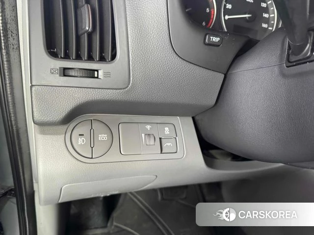 Hyundai The New Grand Starex id 3880135 из Кореи 9