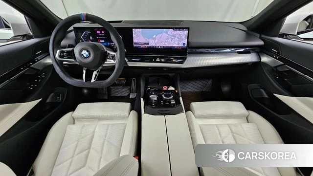 BMW 5 Series (G60) id 4493622 из Кореи 29