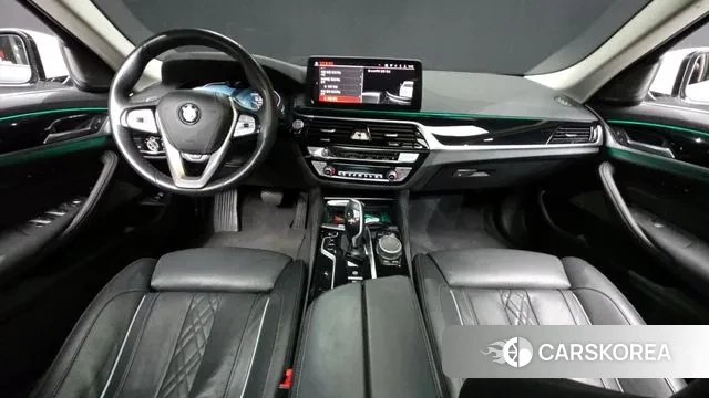 BMW 5 Series (G30) id 3106121 из Кореи 17