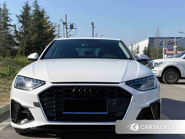 Audi A4L id 4260941 из Китая 7
