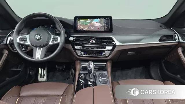 BMW 5 Series (G30) id 3507807 из Кореи 17