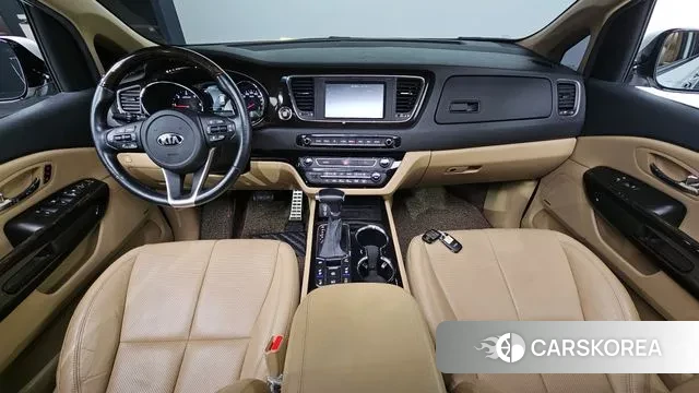 Kia The New Carnival id 3514738 из Кореи 17