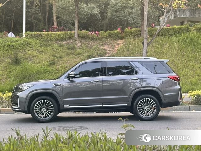 Chang'an CS95 id 4392365 из Китая 7