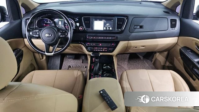 Kia The New Carnival id 4530234 из Кореи 32