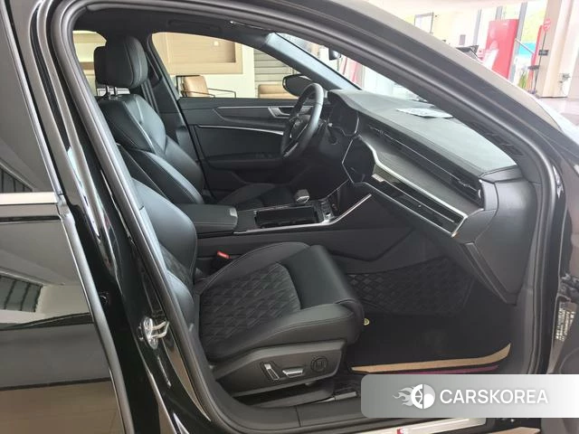 Audi A6L id 4328807 из Китая 23