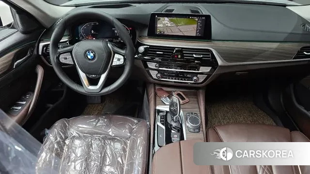 BMW 5 Series (G30) id 3095252 из Кореи 17