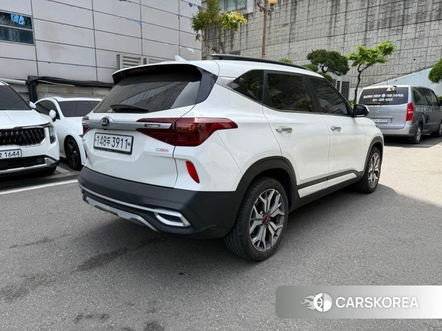 Kia Seltos id 4547759 из Кореи 7
