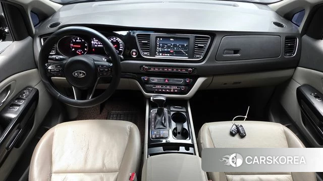 Kia All New Carnival id 4448316 из Кореи 17
