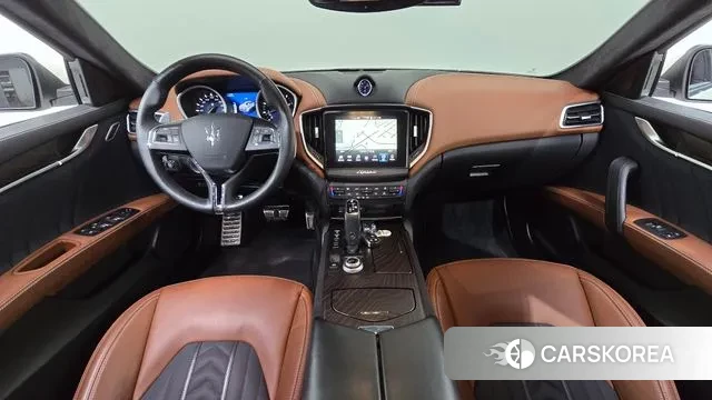 Maserati Ghibli id 3562243 из Кореи 17