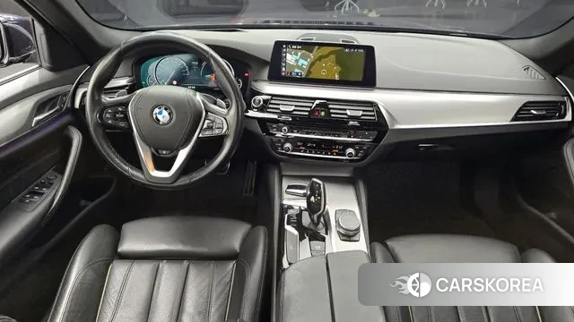 BMW 5 Series (G30) id 3357301 из Кореи 17