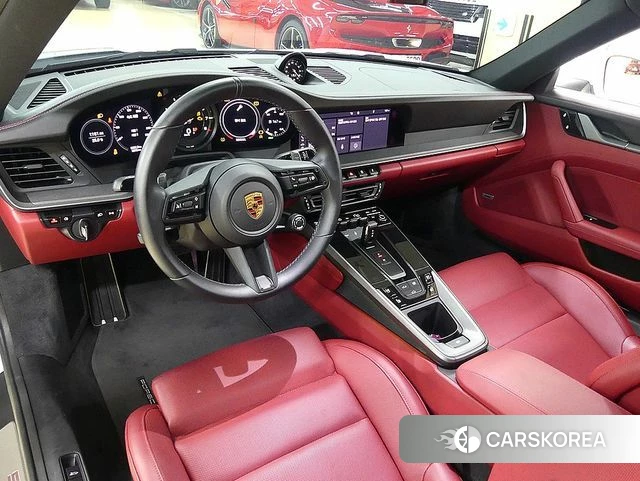 Porsche 911(992) id 4637065 из Кореи 17