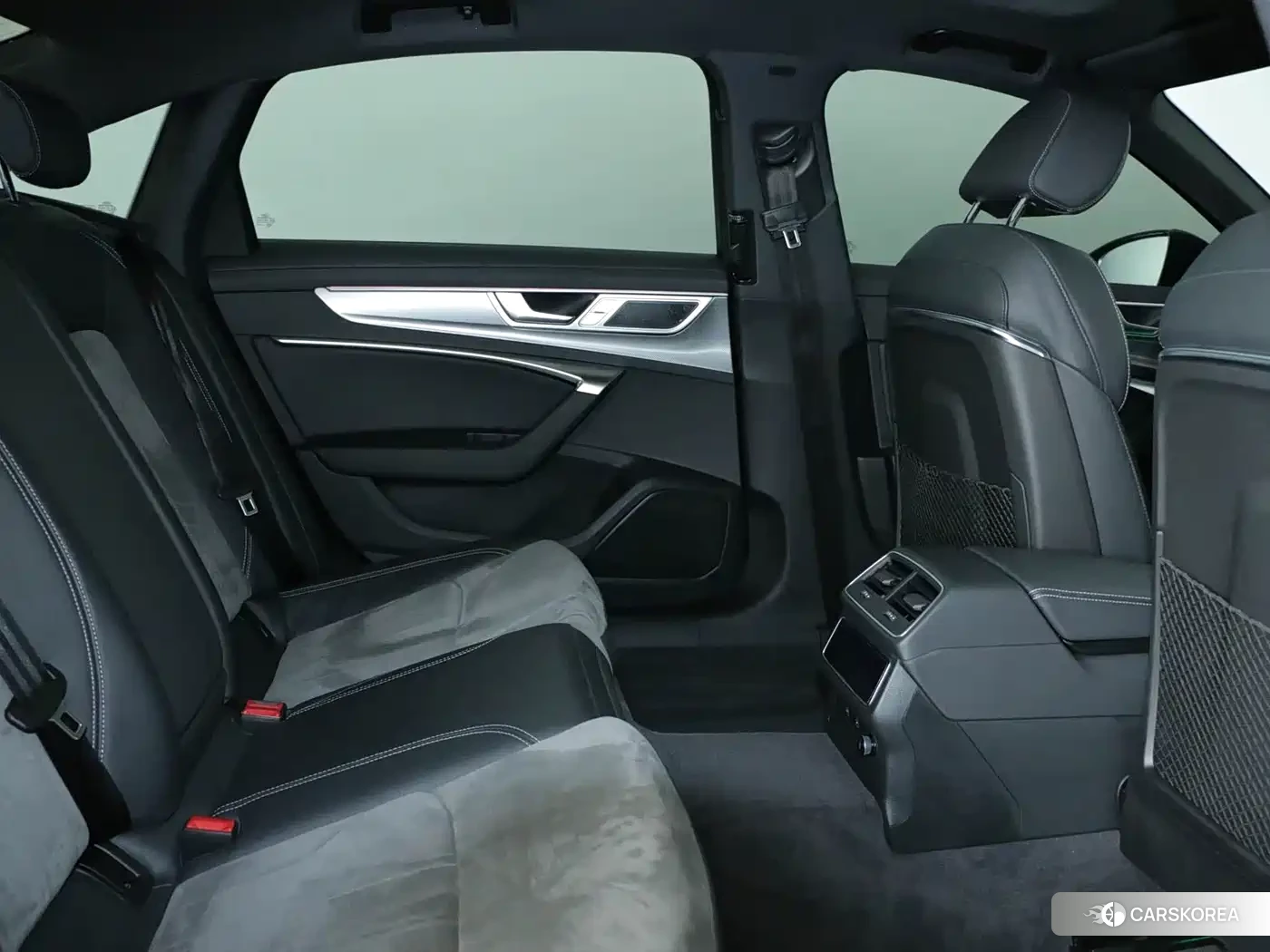 Audi A6L id 4548236 из Китая 7