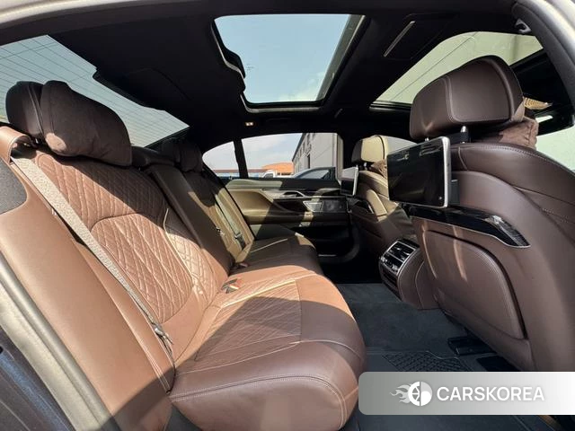 BMW 7 series id 4277996 из Китая 30