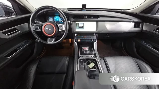 Jaguar XF (X260) id 3072125 из Кореи 17