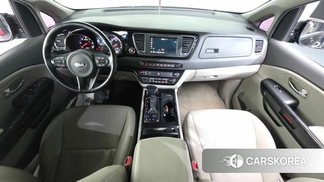 Kia All New Carnival id 4286281 из Кореи 17