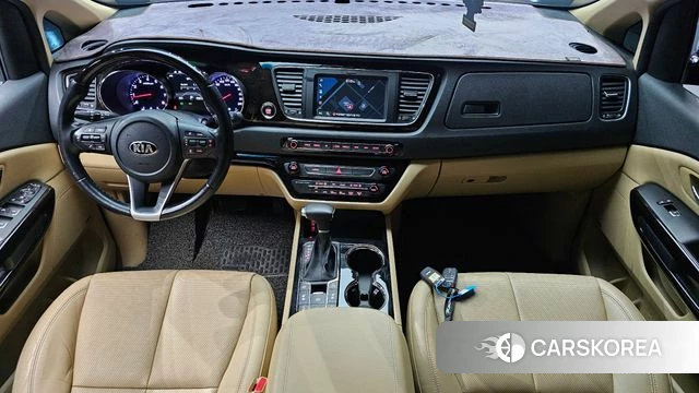 Kia The New Carnival id 4459461 из Кореи 17