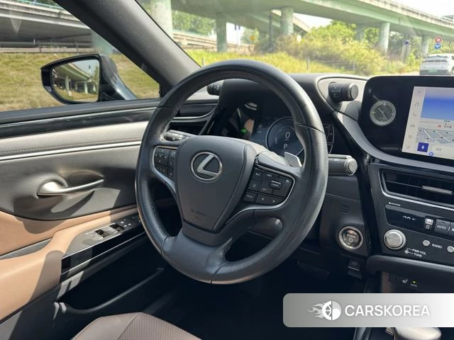 Lexus ES id 4301740 из Китая 12