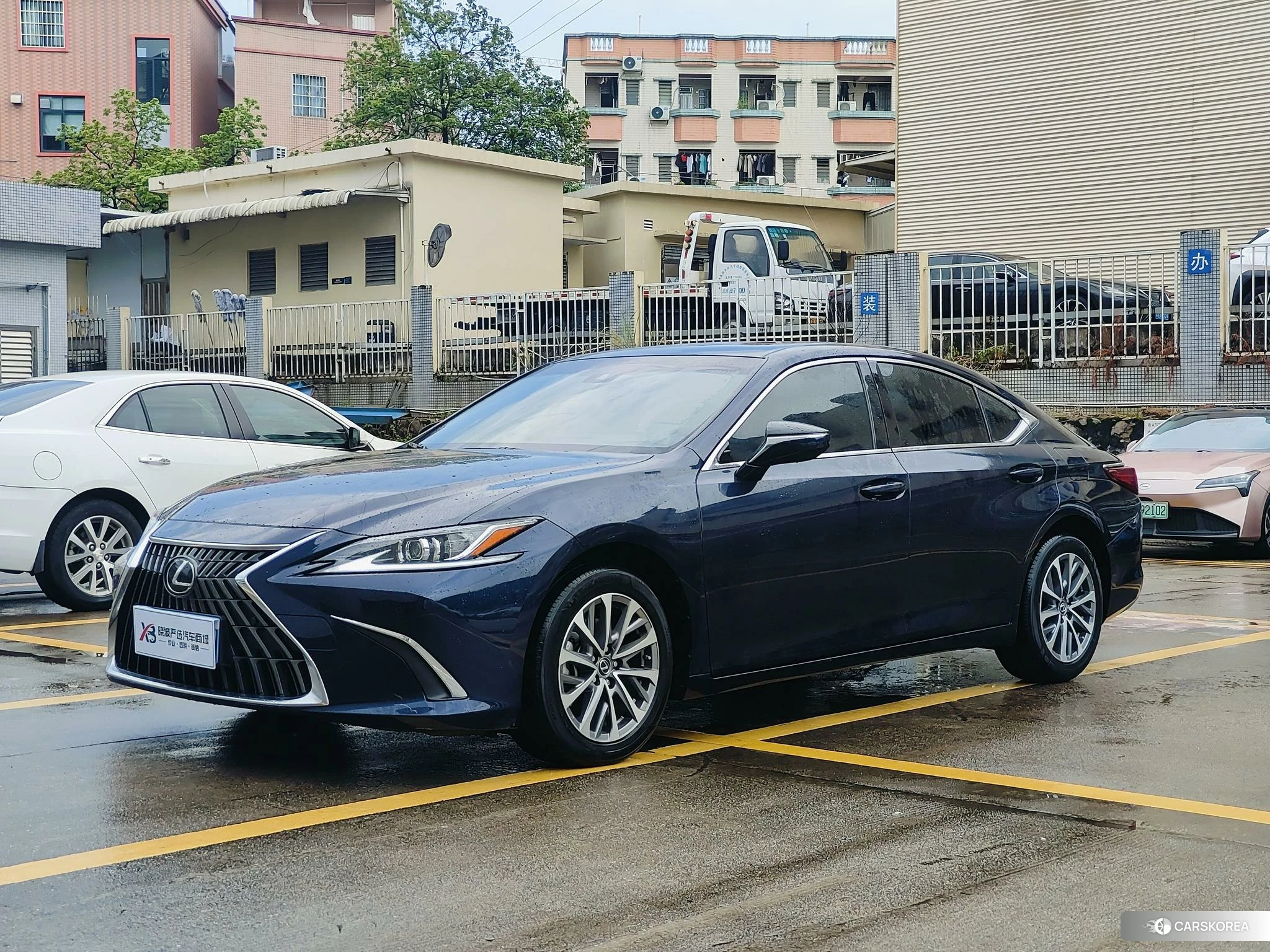 Lexus ES id 4505027 из Китая 13