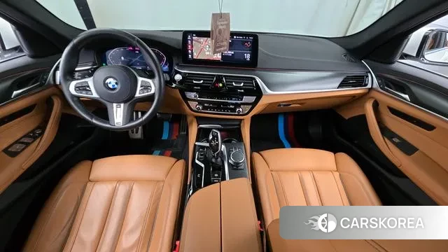 BMW 5 Series (G30) id 3492564 из Кореи 17