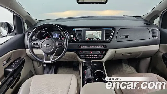 Kia The New Carnival id 2471075 из Кореи 17