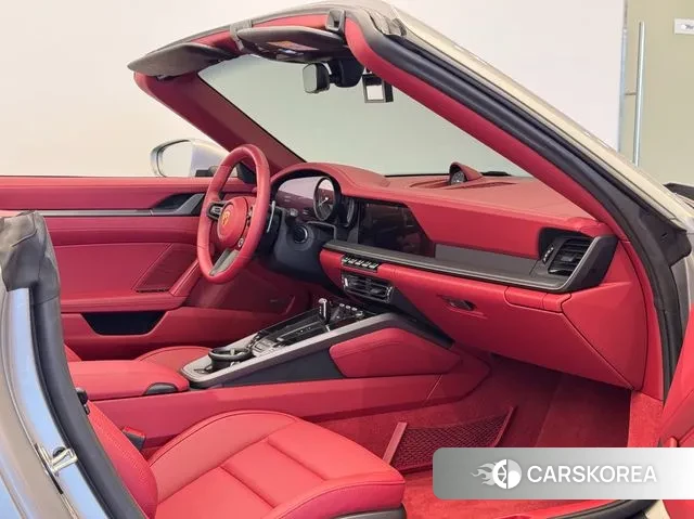 Porsche 911(992) id 2909999 из Кореи 14