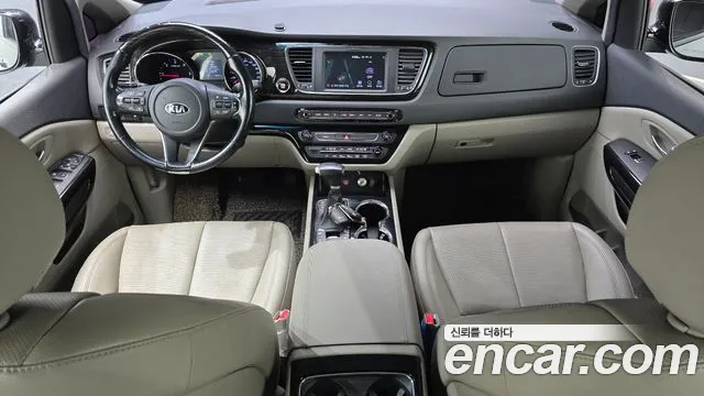 Kia The New Carnival id 2513024 из Кореи 17