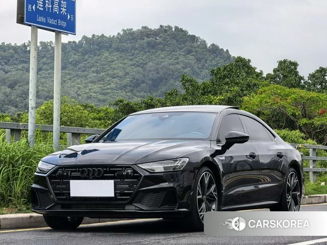 Audi A7L id 4277377 из Китая 15