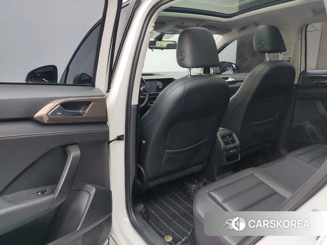 Volkswagen Tuyue id 4263078 из Китая 17