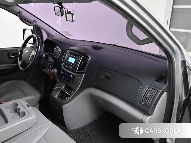 Hyundai The New Grand Starex id 3718475 из Кореи 17