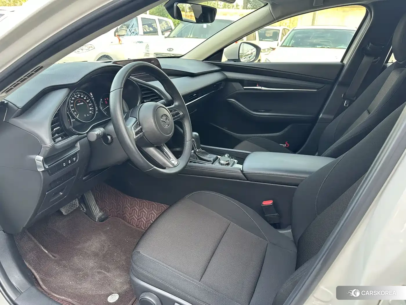 Mazda 3 id 4679453 из Китая 7