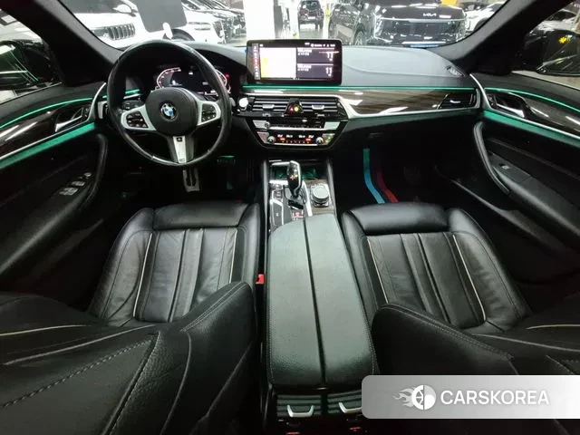 BMW 5 Series (G30) id 3572316 из Кореи 17