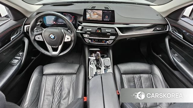 BMW 5 Series (G30) id 3844563 из Кореи 17