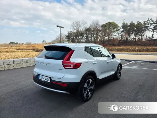 Volvo XC40 id 3497402 из Кореи 17