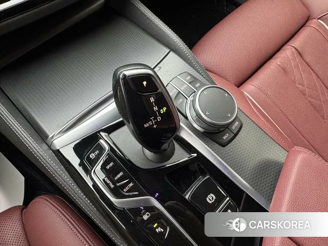 BMW 5 series PHEV id 4257244 из Китая 25