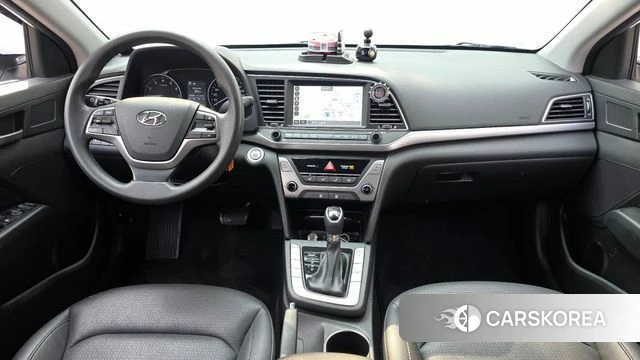 Hyundai Avante AD id 3801692 из Кореи 17