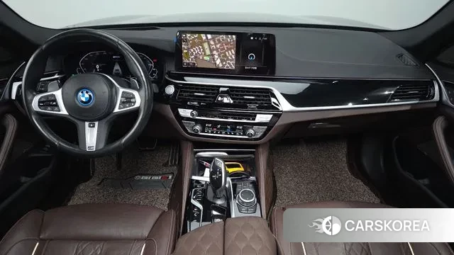 BMW 5 Series (G30) id 3675724 из Кореи 17