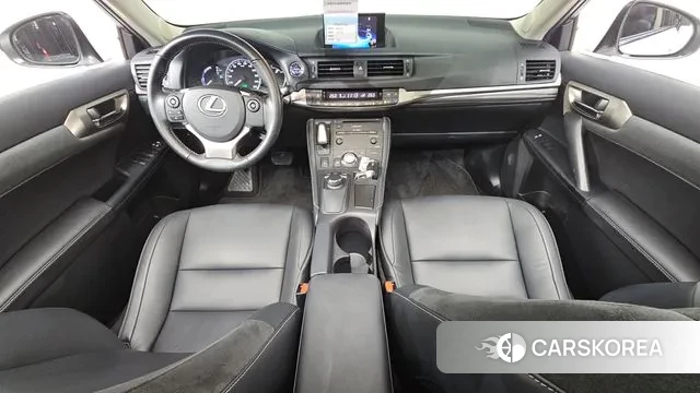 Lexus CT200h id 3449857 из Кореи 17