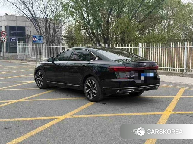 Volkswagen Passat id 4271972 из Китая 7