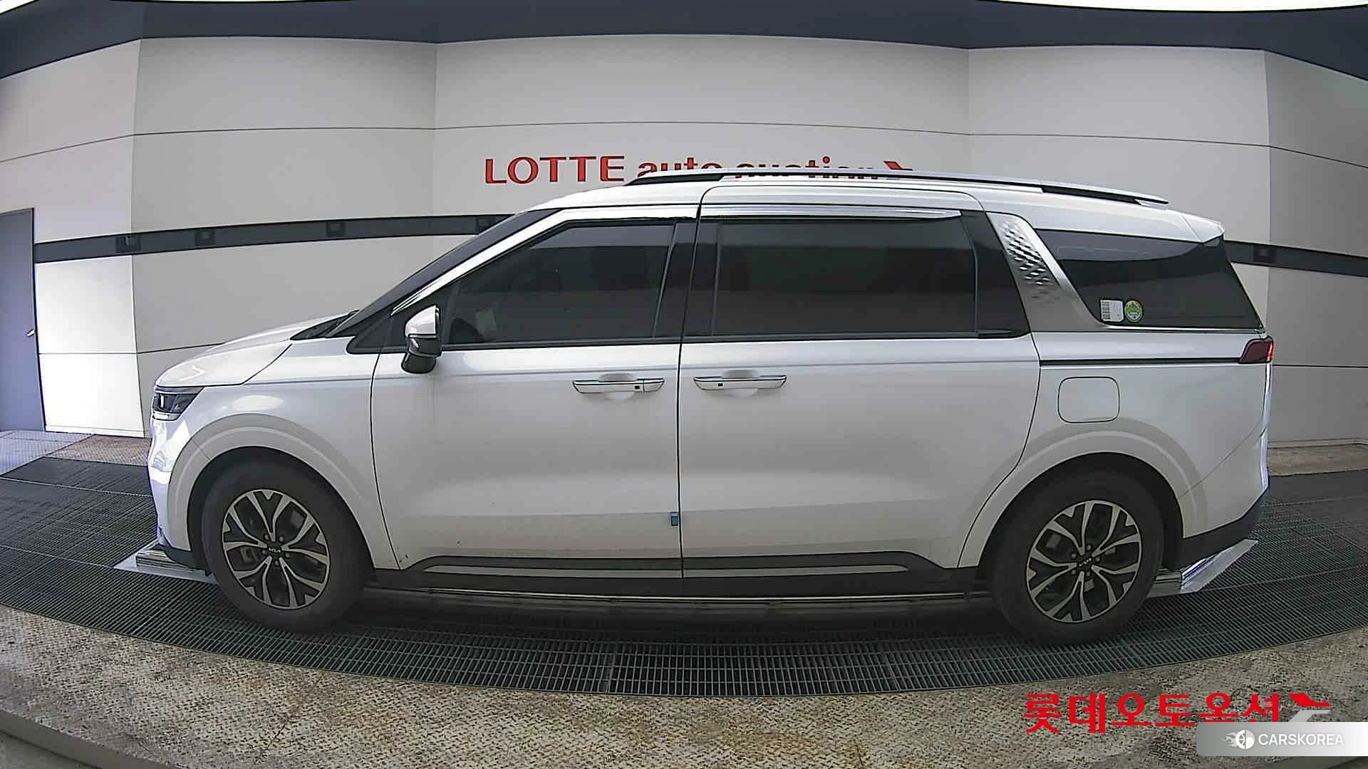 Kia Carnival id 3882082 из Кореи 35