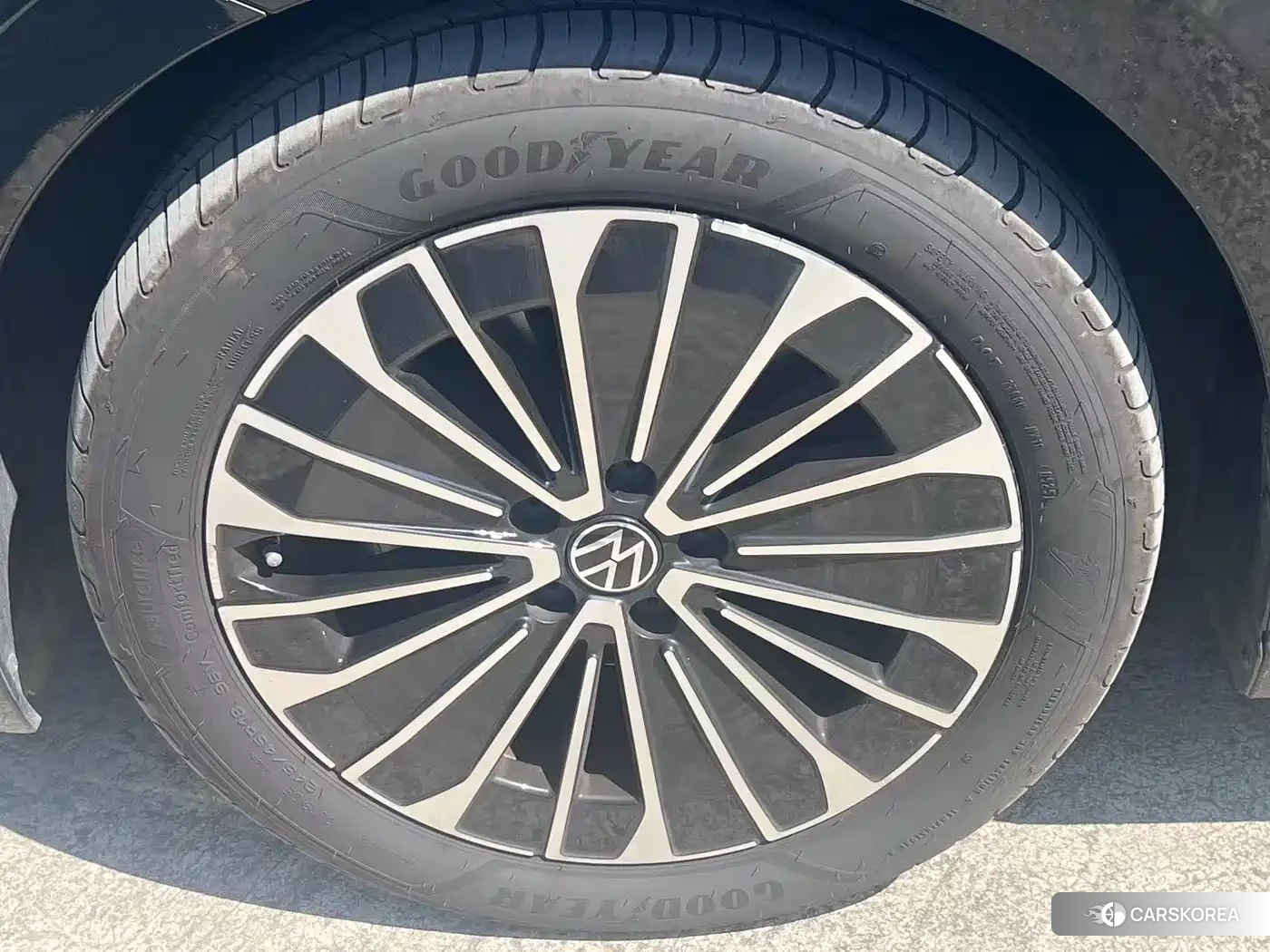 Volkswagen Magotan id 4659860 из Китая 12
